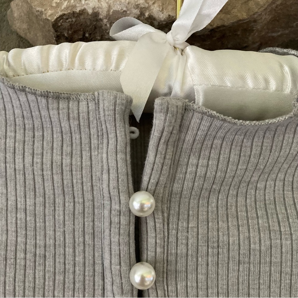Gray Ribbed Long Sleeve Top - Picture 2 of 4